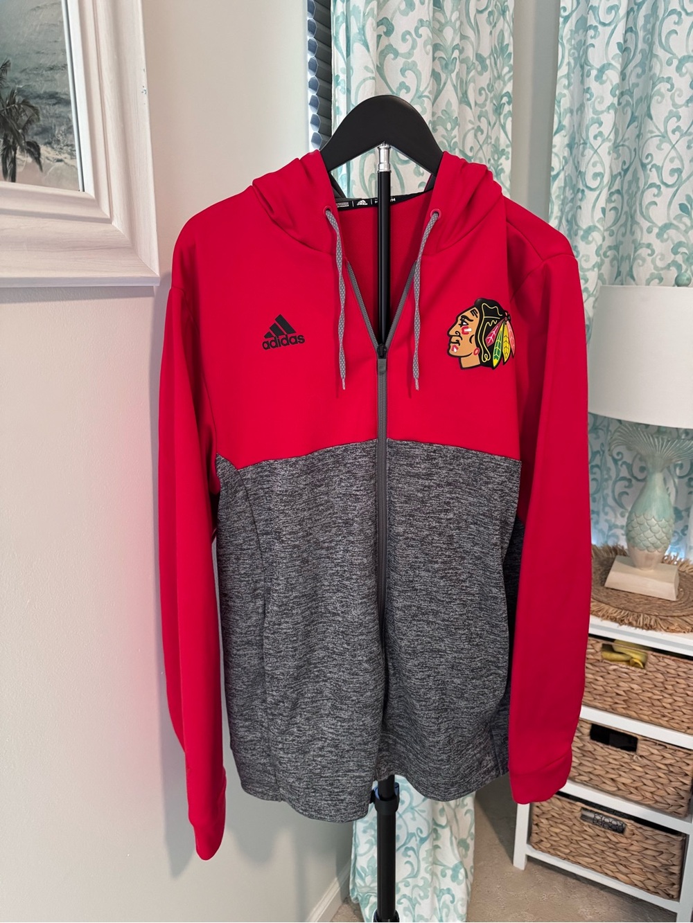 adidas Red & Gray Chicago Blackhawks Zip-Up Hoodie size M